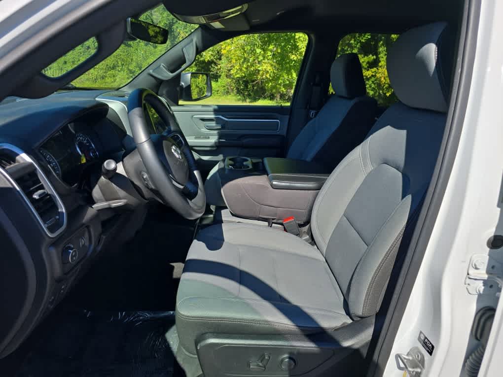 Used 2022 RAM 1500 Big Horn AWD/4WD image 10