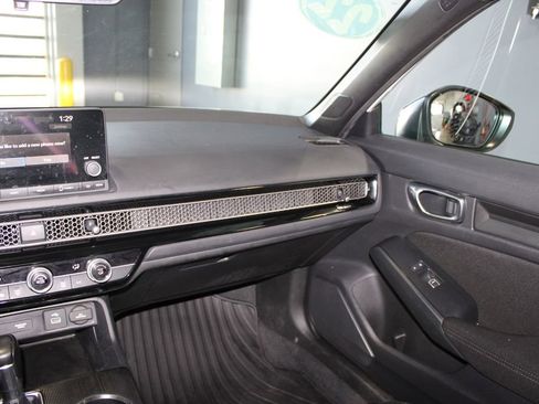 Used 2022 Honda Civic Sport image 25