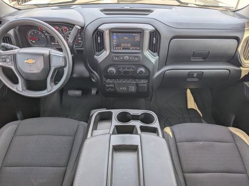 Used 2024 Chevrolet Silverado 2500 Custom w/ Custom Value Package image 14