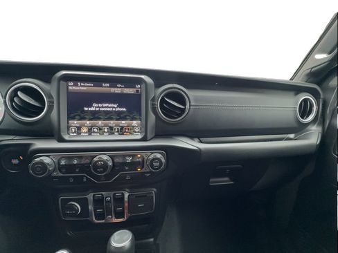 Used 2022 Jeep Wrangler Unlimited Sahara w/ Cold Weather Group AWD/4WD image 42