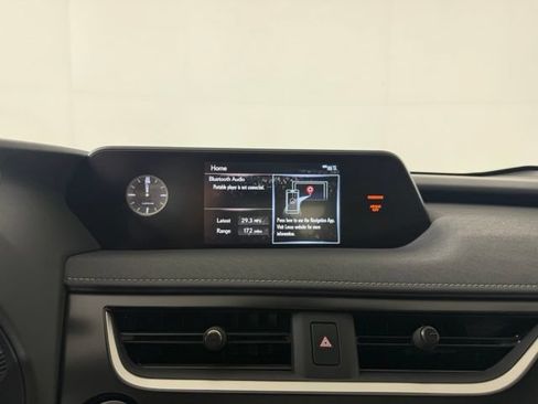 Used 2022 Lexus UX 200 w/ Premium Package FWD image 21