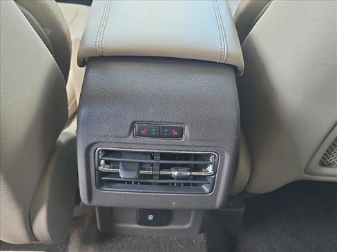 Used 2020 Lincoln Corsair Reserve w/ Elements Package FWD image 18