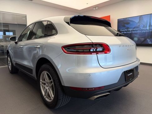 Used 2017 Porsche Macan AWD/4WD image 3