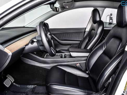 Used 2022 Tesla Model Y Performance image 14