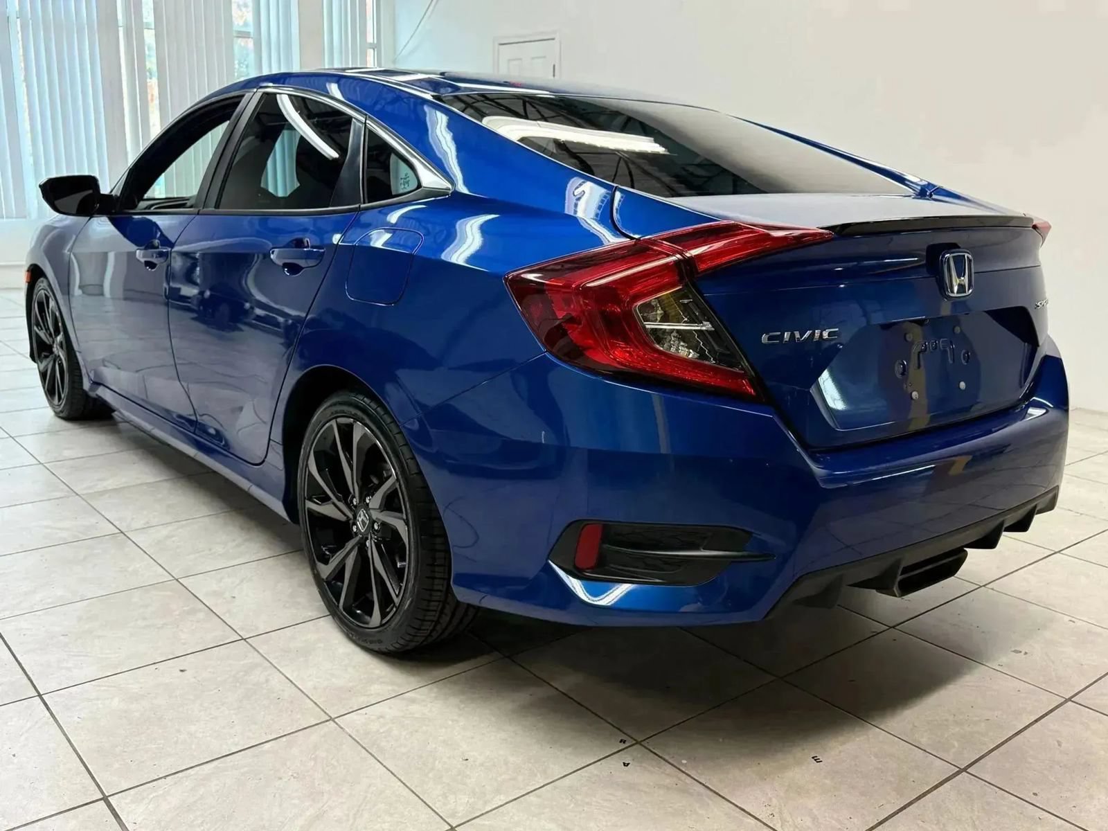 Used 2019 Honda Civic Sport image 7