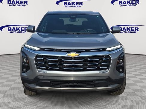 Used 2025 Chevrolet Equinox LT w/ Safety and Technology Package AWD/4WD image 2