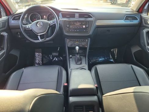 Used 2019 Volkswagen Tiguan SE w/ Panoramic Sunroof Package FWD image 13