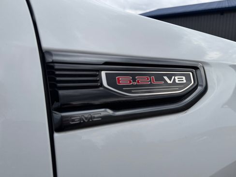 Used 2023 GMC Sierra 1500 AT4 w/ Technology Package AWD/4WD image 27