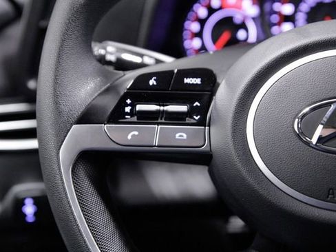 Used 2023 Hyundai Elantra SEL image 26