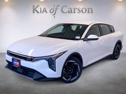Certified 2025 Kia K4 EX FWD image 1