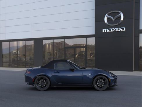 New 2026 MAZDA MX-5 Miata Club w/ Weather Package RWD image 5