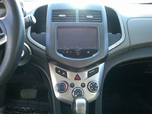 Used 2016 Chevrolet Sonic LT FWD image 18