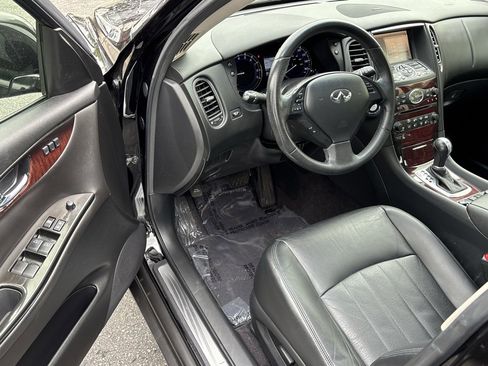 Used 2017 INFINITI QX50 Journey w/ Premium Package image 7