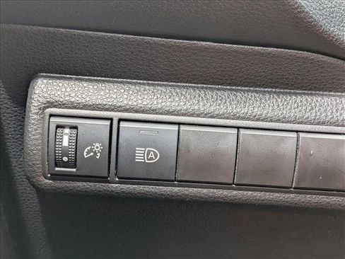 Used 2025 Toyota Corolla LE image 12