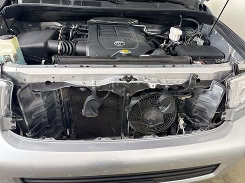 Used 2011 Toyota Sequoia Limited RWD image 34