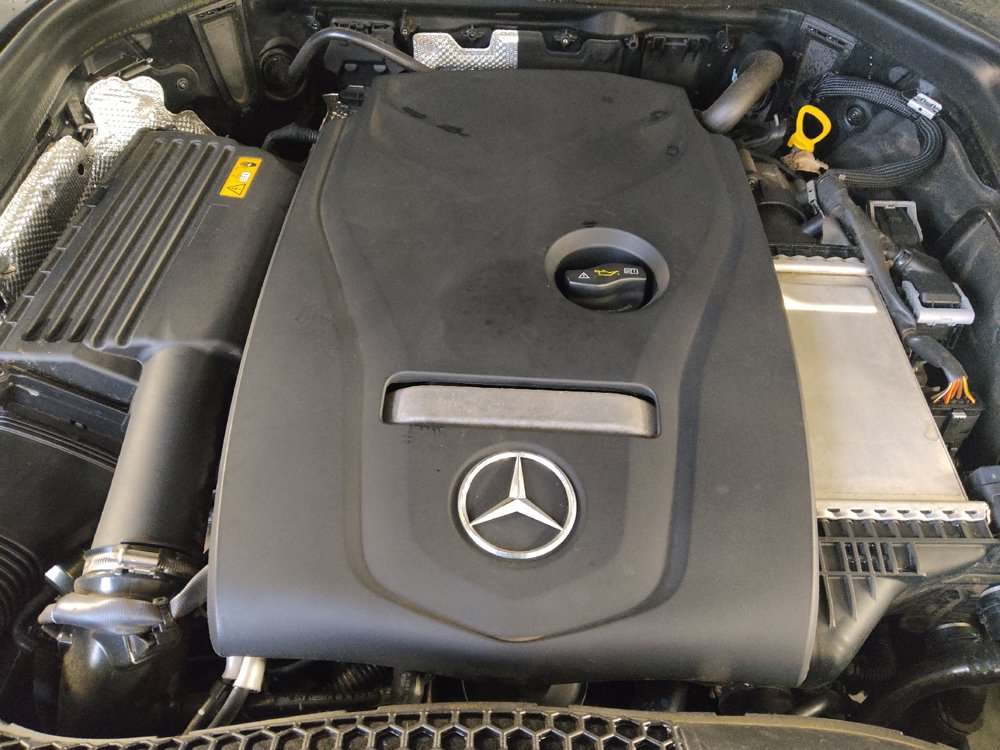 Used 2019 Mercedes-Benz GLC 300 4MATIC w/ Premium Package image 30