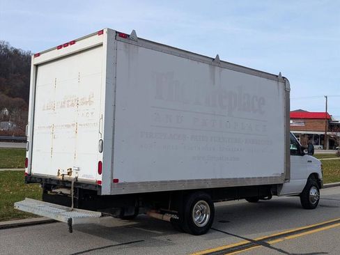 Used 2017 Ford E-450 and Econoline 450 Super Duty image 5