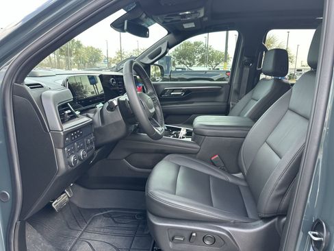 Certified 2025 Chevrolet Suburban Z71 w/ Comfort Package image 16