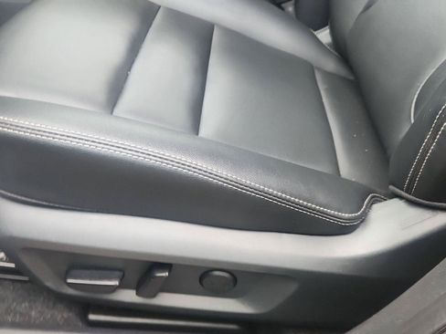 Used 2026 Nissan Rogue SL AWD/4WD image 12