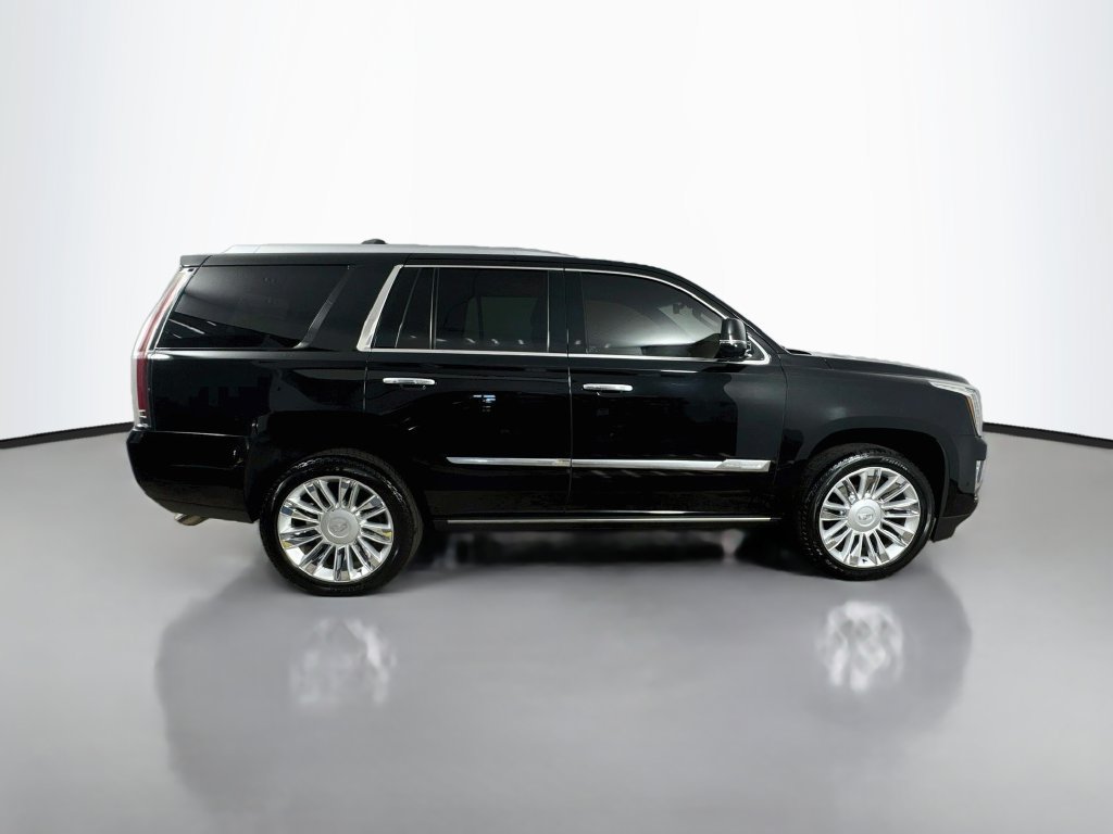 Used 2017 Cadillac Escalade Platinum AWD/4WD image 9