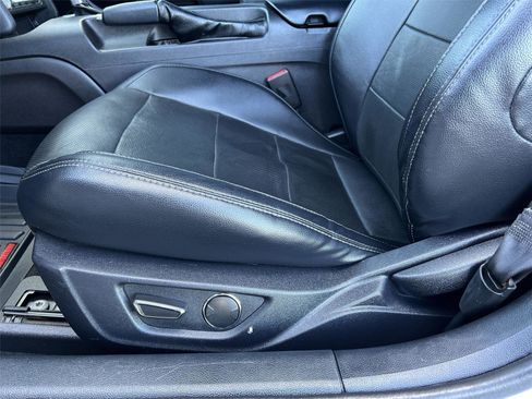 Used 2019 Ford Mustang Premium image 11