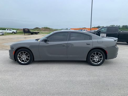 Used 2017 Dodge Charger SXT w/ AWD Plus Group image 3