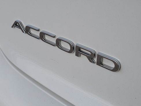 Used 2025 Honda Accord SE image 8