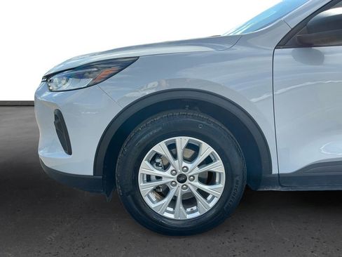 Used 2025 Ford Escape Active image 13