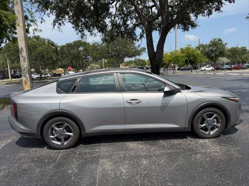 Used 2025 Kia K4 FWD image 8
