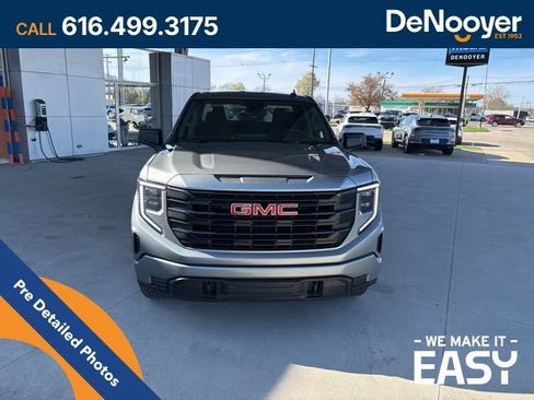 Used 2023 GMC Sierra 1500 Pro w/ Graphite Edition image 4
