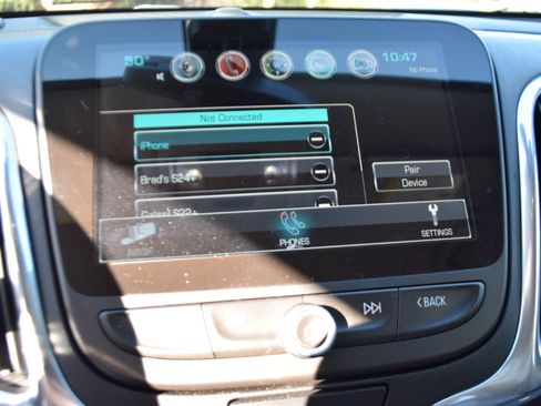 Used 2018 Chevrolet Equinox Premier image 15