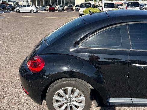 Used 2015 Volkswagen Beetle 1.8T FWD image 9