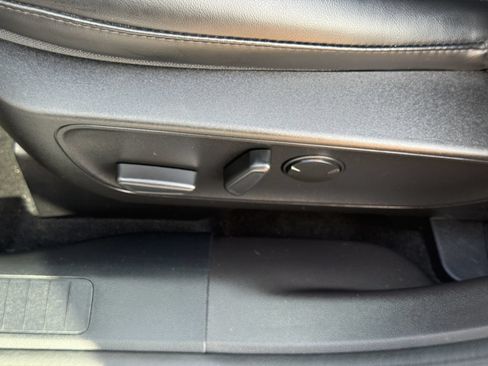 Used 2023 Ford Escape ST-Line w/ Tech Pack #1 FWD image 25