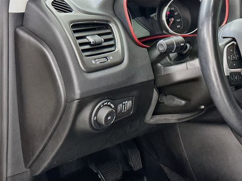 Used 2019 Jeep Compass Trailhawk w/ Cold Weather Group AWD/4WD image 17