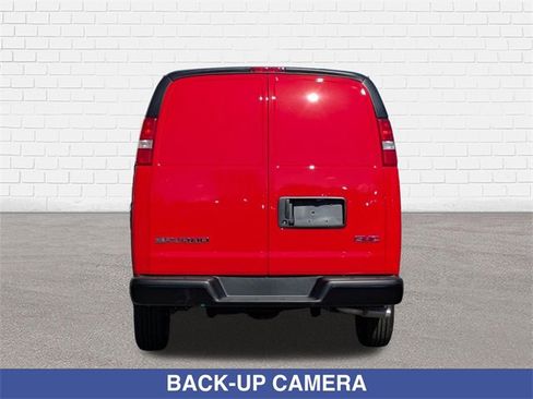 New 2025 GMC Savana 3500 image 5