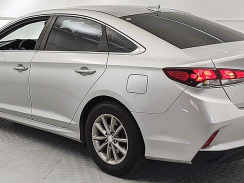 Used 2018 Hyundai Sonata ECO FWD image 4