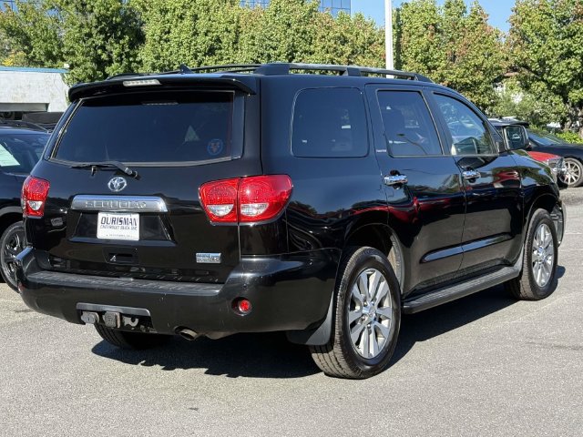 Used 2017 Toyota Sequoia Limited w/ Safety & Convenience Package AWD/4WD image 2