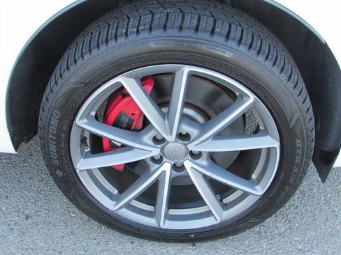 Used 2017 Audi SQ5 Premium Plus image 29