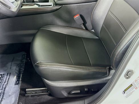 Certified 2024 Nissan Sentra SR w/ SR Premium Package image 25