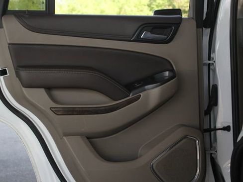 Used 2018 Chevrolet Tahoe LT image 30