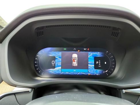 New 2026 Volvo XC60 B5 Plus w/ Protection Package Premier AWD/4WD image 24