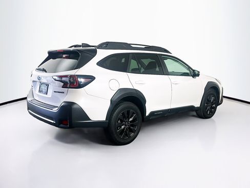 Used 2025 Subaru Outback Onyx Edition AWD/4WD image 9
