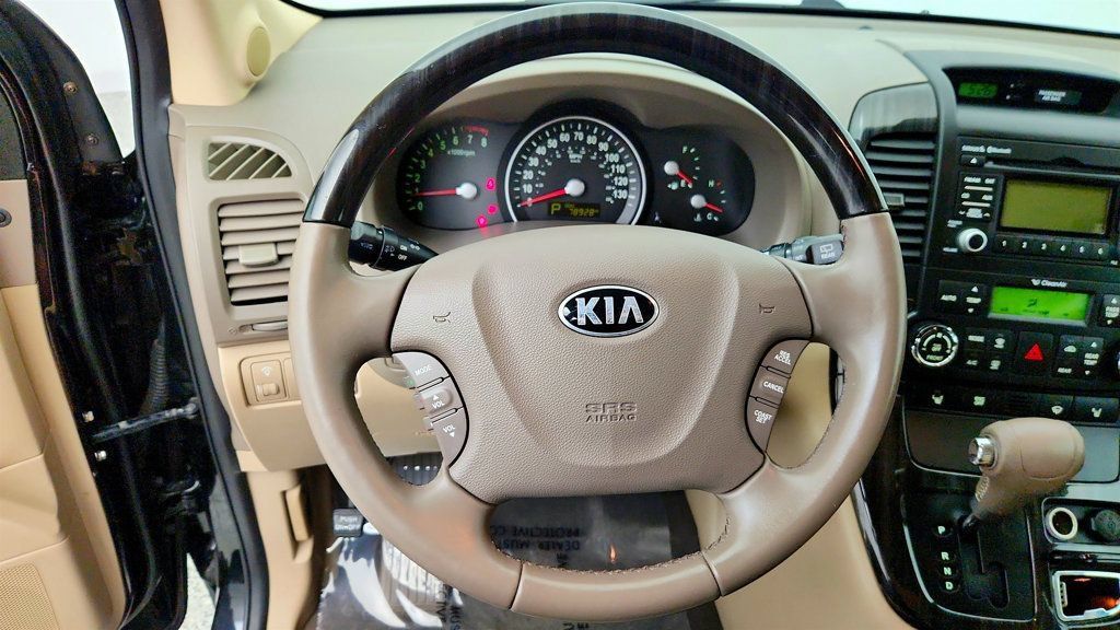 Used 2014 Kia Sedona EX FWD image 12