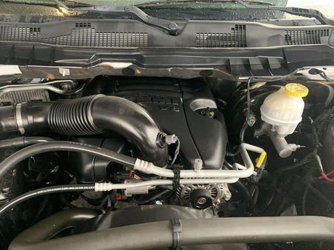 Used 2019 RAM 1500 Classic Warlock AWD/4WD image 28