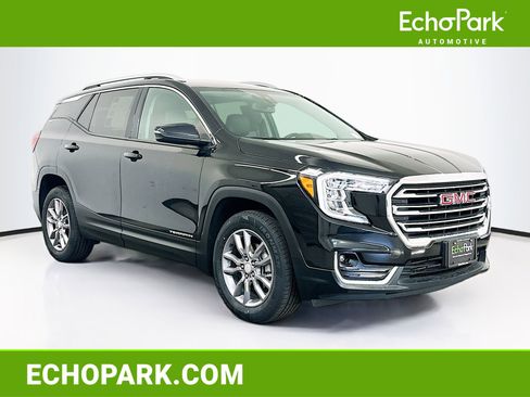 Used 2024 GMC Terrain SLT image 1