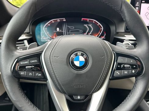 Used 2023 BMW 530i w/ Premium Package RWD image 26