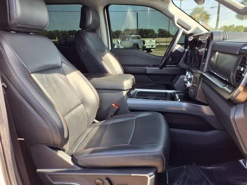 Used 2024 Ford F250 Lariat w/ Sport Appearance Package AWD/4WD image 29