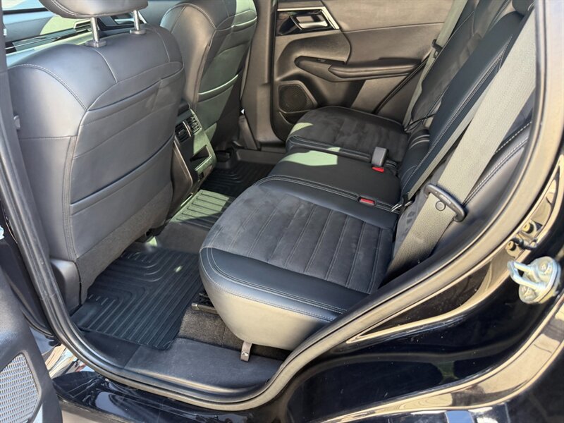 Used 2024 Mitsubishi Outlander SE AWD/4WD image 22