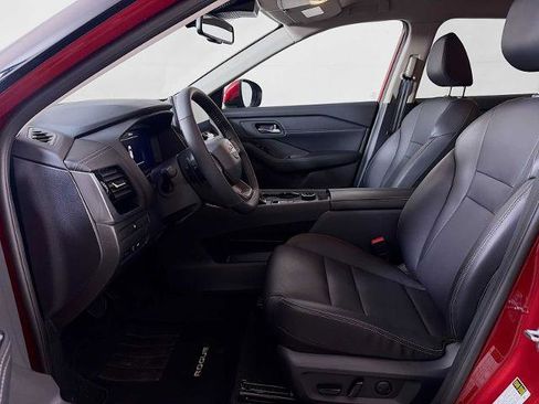 Certified 2025 Nissan Rogue SL AWD/4WD image 19