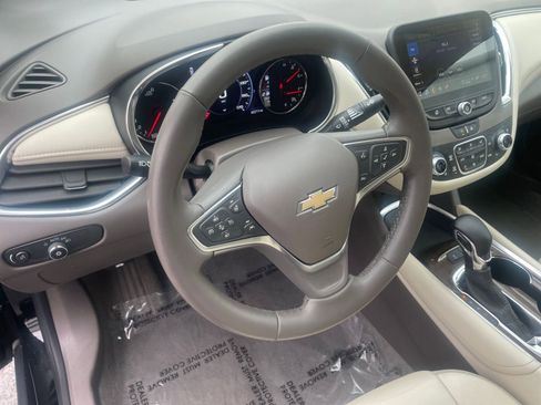 Used 2024 Chevrolet Malibu LT image 28